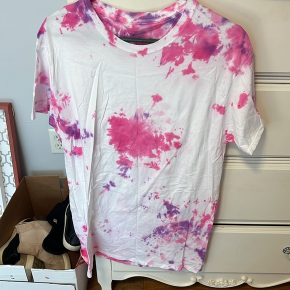 Two shirts! - Picture 4 of 5